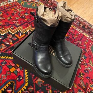 Frye Veronica Short boot in black, women’s size 7